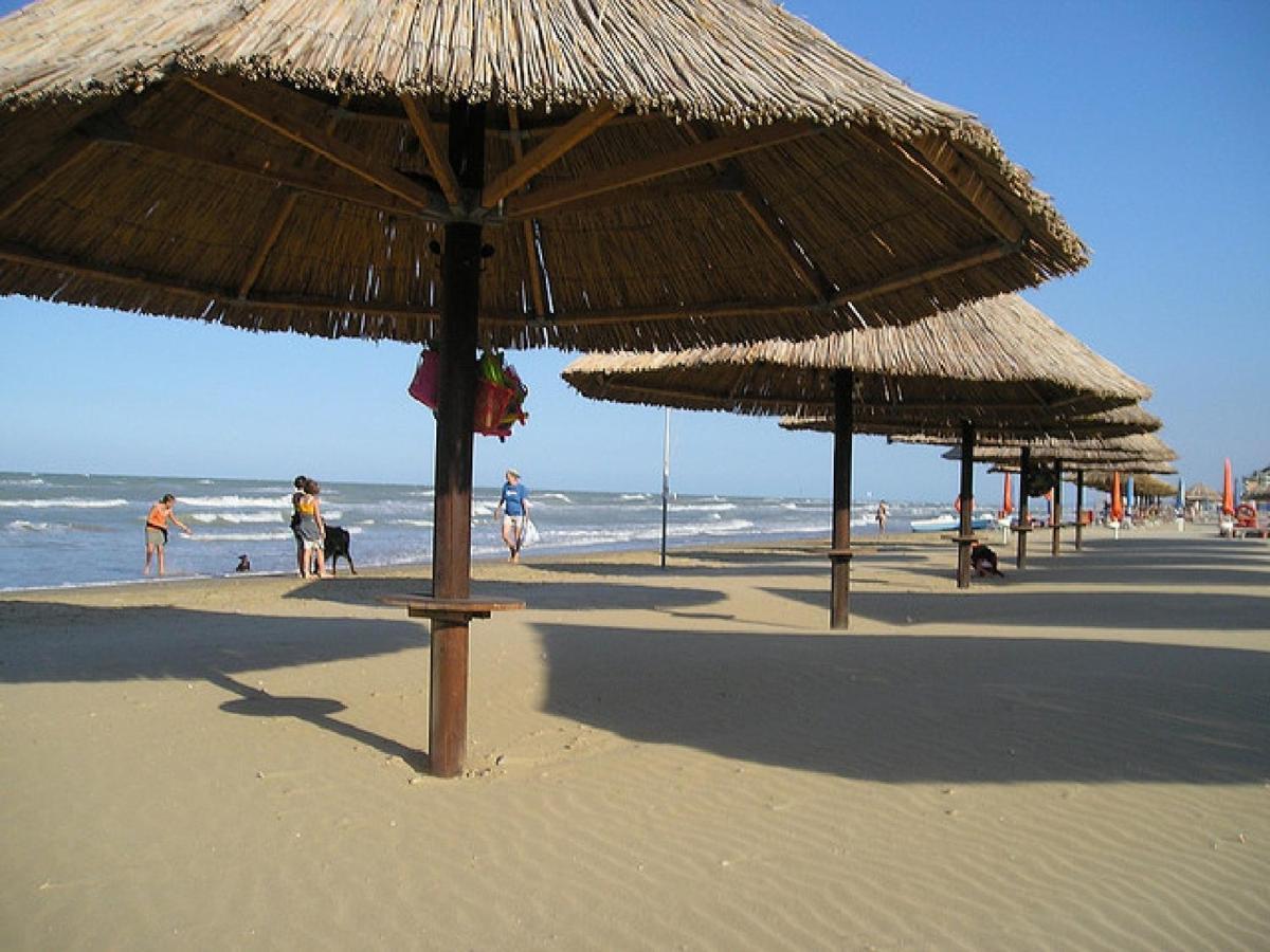 Апартаменти Casa Klimt Vicinissima Al Mare Parcheggio Privato Gratuito Se Disponibile Пескара Екстер'єр фото
