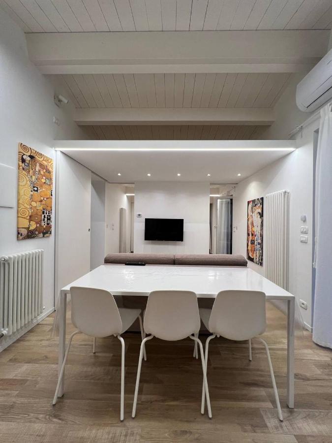 Апартаменти Casa Klimt Vicinissima Al Mare Parcheggio Privato Gratuito Se Disponibile Пескара Екстер'єр фото