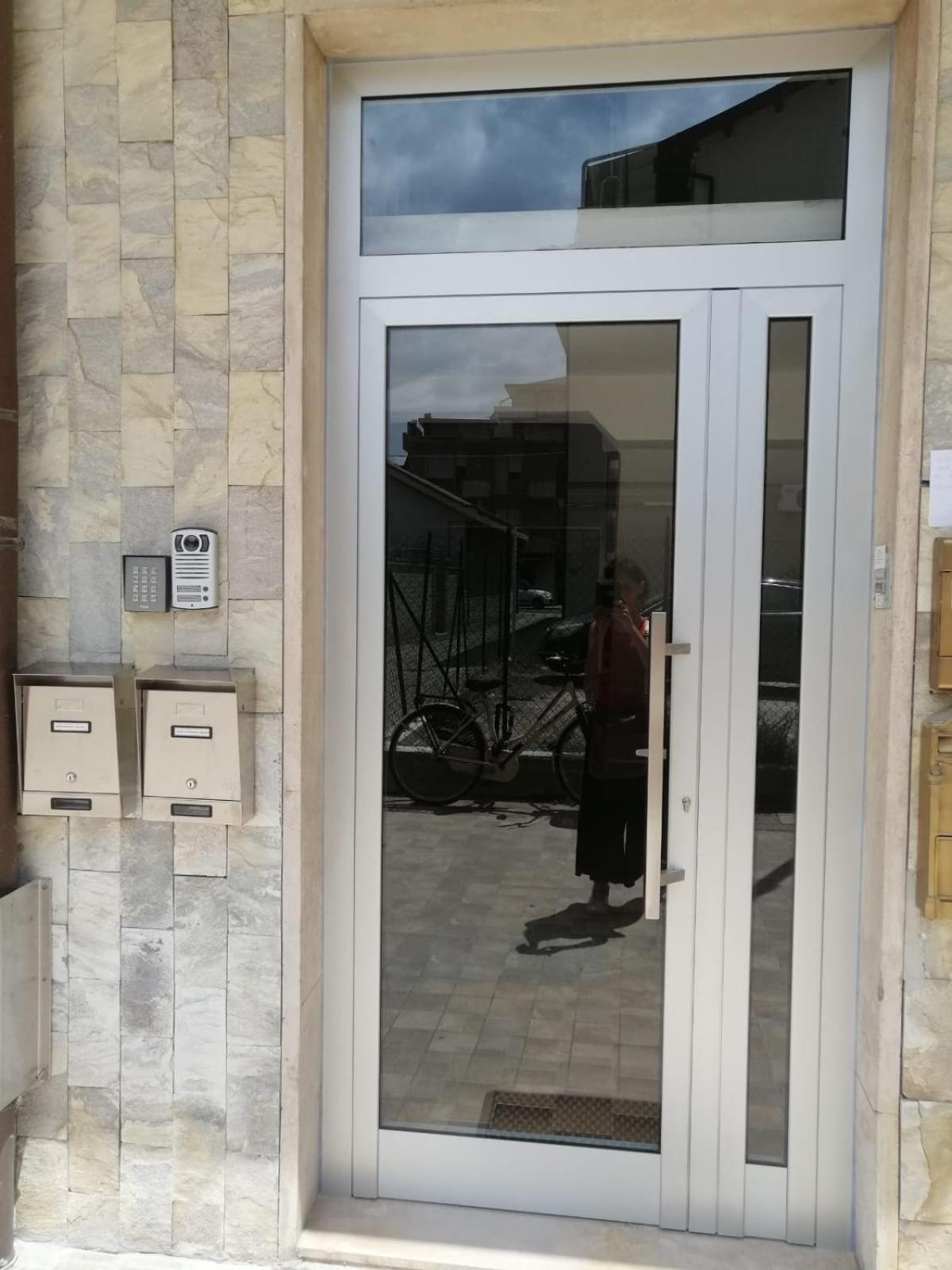Апартаменти Casa Klimt Vicinissima Al Mare Parcheggio Privato Gratuito Se Disponibile Пескара Екстер'єр фото